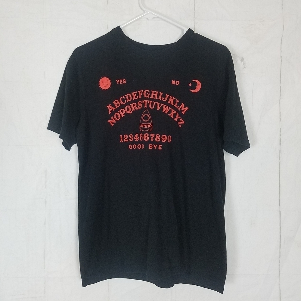 Ouija Ouija board graphic t shirt